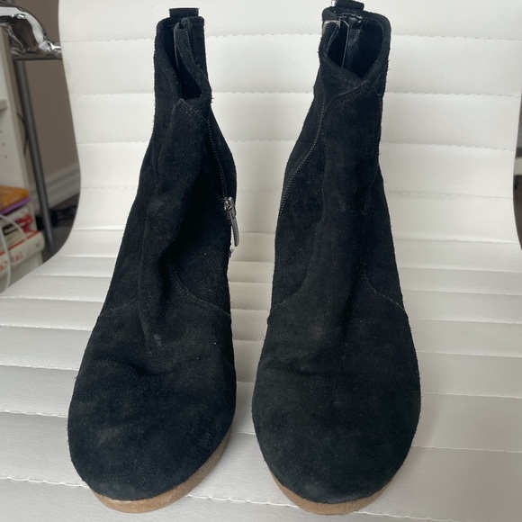 Black leather booties - Picture 2 of 4